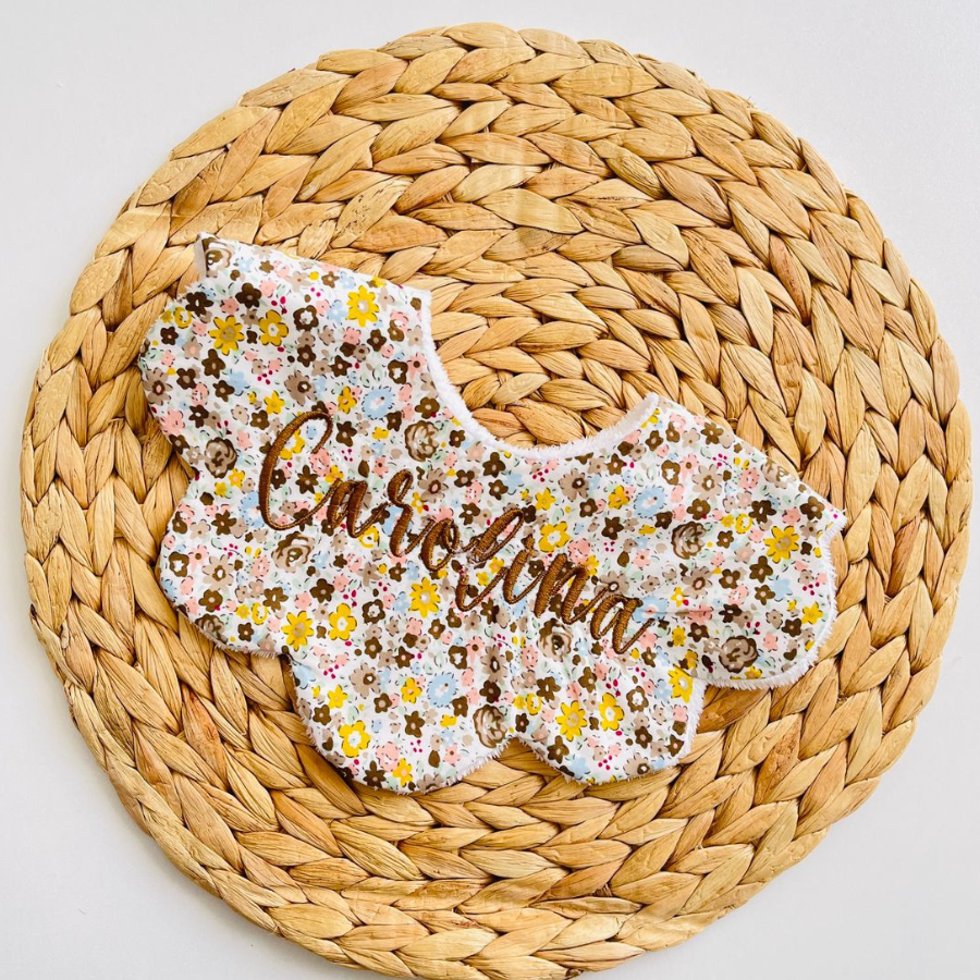 Babero Personalizado Individual – Bordado con nombre 030