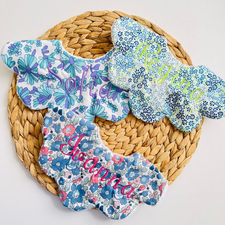 Set de 3 Baberos Personalizados de Algodón – Bordado con nombre 018